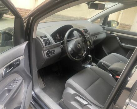 Черный Фольксваген Туран, объемом двигателя 1.6 л и пробегом 3 тыс. км за 9000 $, фото 11 на Automoto.ua