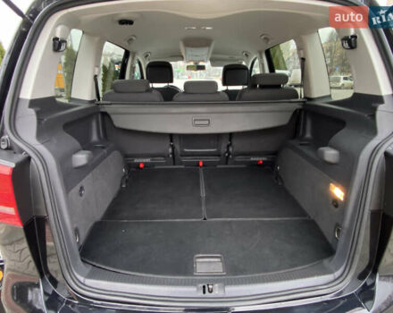 Чорний Фольксваген Туран, об'ємом двигуна 1.97 л та пробігом 265 тис. км за 10900 $, фото 32 на Automoto.ua