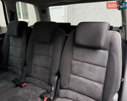 Черный Фольксваген Туран, объемом двигателя 1.4 л и пробегом 171 тыс. км за 10799 $, фото 13 на Automoto.ua