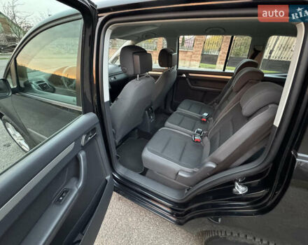 Черный Фольксваген Туран, объемом двигателя 1.6 л и пробегом 225 тыс. км за 8850 $, фото 10 на Automoto.ua