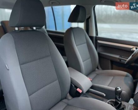 Чорний Фольксваген Туран, об'ємом двигуна 1.6 л та пробігом 231 тис. км за 11800 $, фото 51 на Automoto.ua