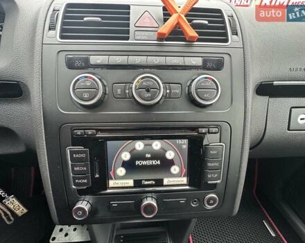 Черный Фольксваген Туран, объемом двигателя 2 л и пробегом 240 тыс. км за 11900 $, фото 28 на Automoto.ua