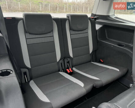 Чорний Фольксваген Туран, об'ємом двигуна 1.6 л та пробігом 201 тис. км за 12900 $, фото 17 на Automoto.ua