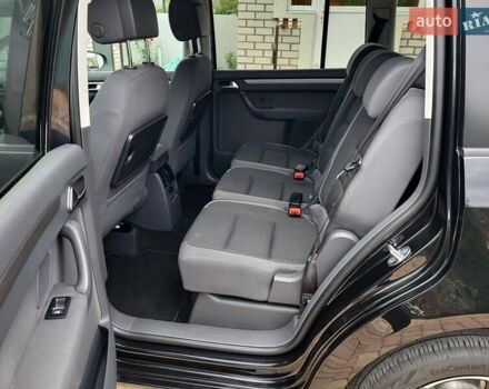 Черный Фольксваген Туран, объемом двигателя 1.6 л и пробегом 204 тыс. км за 11950 $, фото 63 на Automoto.ua