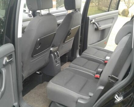 Черный Фольксваген Туран, объемом двигателя 1.4 л и пробегом 224 тыс. км за 9990 $, фото 5 на Automoto.ua