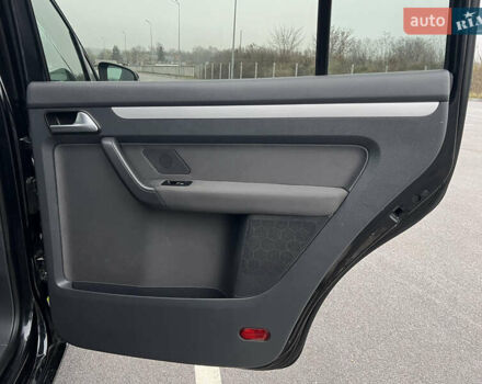 Чорний Фольксваген Туран, об'ємом двигуна 1.6 л та пробігом 201 тис. км за 12900 $, фото 14 на Automoto.ua