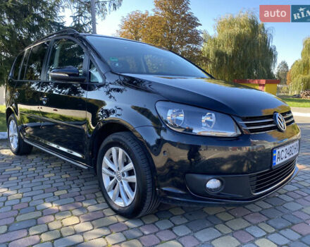Черный Фольксваген Туран, объемом двигателя 1.97 л и пробегом 263 тыс. км за 10999 $, фото 4 на Automoto.ua