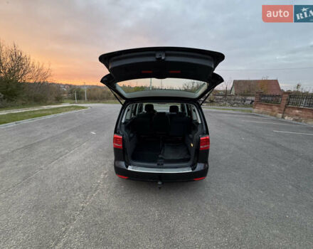 Черный Фольксваген Туран, объемом двигателя 1.6 л и пробегом 225 тыс. км за 8850 $, фото 14 на Automoto.ua