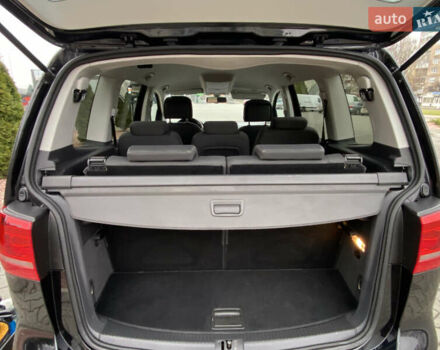 Чорний Фольксваген Туран, об'ємом двигуна 1.97 л та пробігом 265 тис. км за 10900 $, фото 34 на Automoto.ua