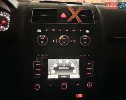 Черный Фольксваген Туран, объемом двигателя 2 л и пробегом 240 тыс. км за 11900 $, фото 29 на Automoto.ua