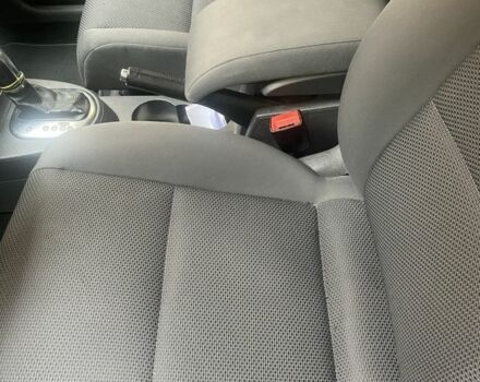 Черный Фольксваген Туран, объемом двигателя 1.6 л и пробегом 3 тыс. км за 9000 $, фото 12 на Automoto.ua