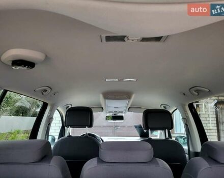 Черный Фольксваген Туран, объемом двигателя 1.6 л и пробегом 204 тыс. км за 11950 $, фото 83 на Automoto.ua