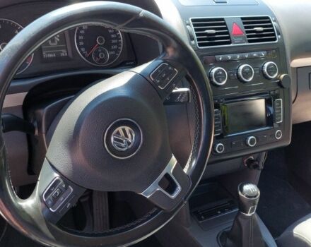 Черный Фольксваген Туран, объемом двигателя 0 л и пробегом 276 тыс. км за 10200 $, фото 8 на Automoto.ua