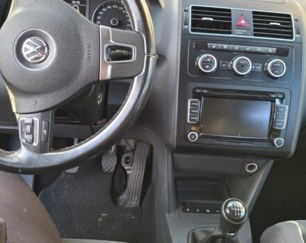 Чорний Фольксваген Туран, об'ємом двигуна 1.6 л та пробігом 222 тис. км за 12000 $, фото 7 на Automoto.ua