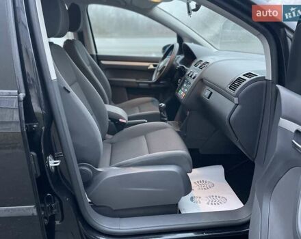 Чорний Фольксваген Туран, об'ємом двигуна 1.6 л та пробігом 231 тис. км за 11800 $, фото 49 на Automoto.ua