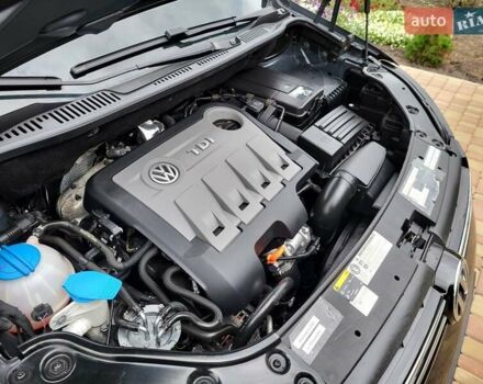 Черный Фольксваген Туран, объемом двигателя 1.6 л и пробегом 204 тыс. км за 11950 $, фото 89 на Automoto.ua