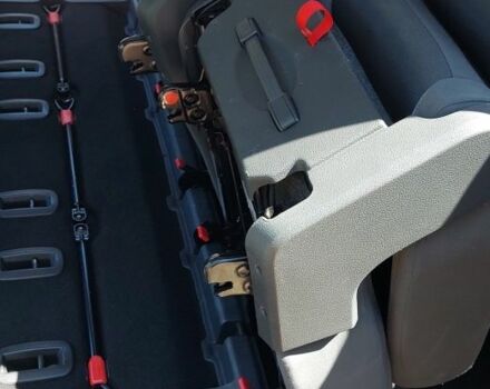 Черный Фольксваген Туран, объемом двигателя 0 л и пробегом 276 тыс. км за 10200 $, фото 18 на Automoto.ua