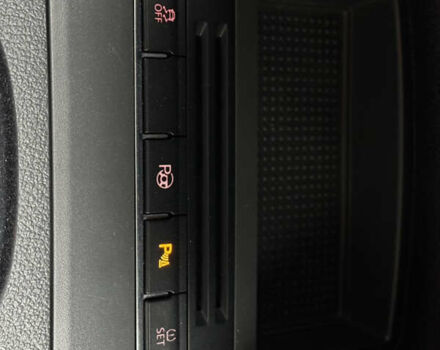 Черный Фольксваген Туран, объемом двигателя 1.4 л и пробегом 171 тыс. км за 10799 $, фото 28 на Automoto.ua