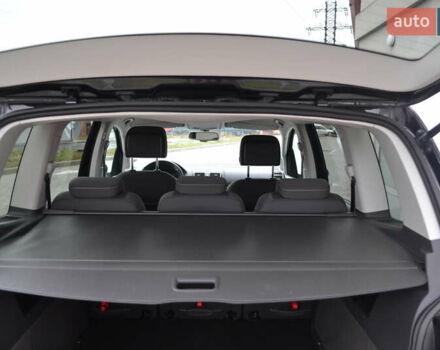 Черный Фольксваген Туран, объемом двигателя 2 л и пробегом 230 тыс. км за 14200 $, фото 17 на Automoto.ua