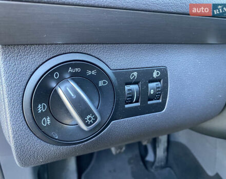 Черный Фольксваген Туран, объемом двигателя 1.97 л и пробегом 263 тыс. км за 10999 $, фото 24 на Automoto.ua