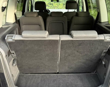 Чорний Фольксваген Туран, об'ємом двигуна 1.6 л та пробігом 243 тис. км за 8900 $, фото 18 на Automoto.ua