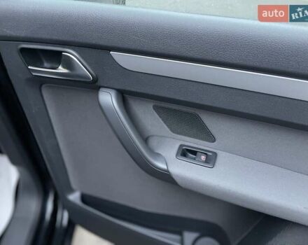 Чорний Фольксваген Туран, об'ємом двигуна 1.6 л та пробігом 231 тис. км за 11800 $, фото 41 на Automoto.ua