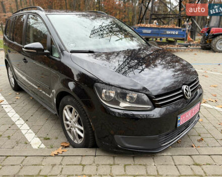 Чорний Фольксваген Туран, об'ємом двигуна 1.6 л та пробігом 243 тис. км за 8900 $, фото 2 на Automoto.ua