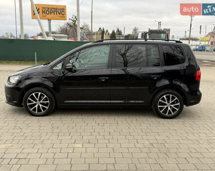 Черный Фольксваген Туран, объемом двигателя 1.6 л и пробегом 211 тыс. км за 11300 $, фото 20 на Automoto.ua