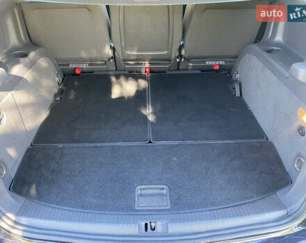 Черный Фольксваген Туран, объемом двигателя 1.97 л и пробегом 263 тыс. км за 10999 $, фото 28 на Automoto.ua