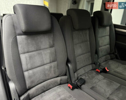 Черный Фольксваген Туран, объемом двигателя 1.4 л и пробегом 171 тыс. км за 10799 $, фото 17 на Automoto.ua