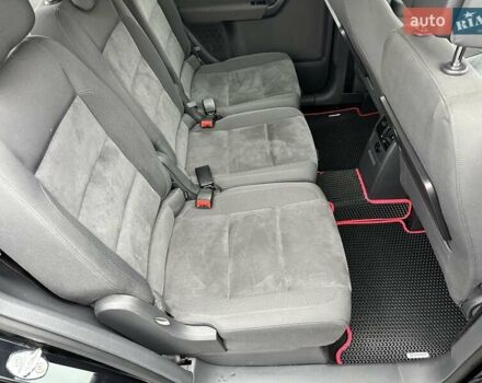 Черный Фольксваген Туран, объемом двигателя 2 л и пробегом 240 тыс. км за 11900 $, фото 16 на Automoto.ua