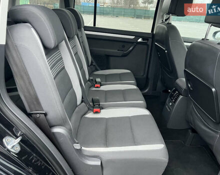 Чорний Фольксваген Туран, об'ємом двигуна 1.6 л та пробігом 201 тис. км за 12900 $, фото 16 на Automoto.ua