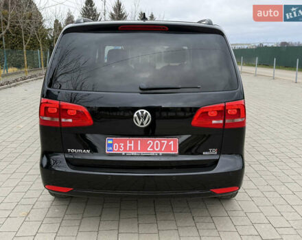 Черный Фольксваген Туран, объемом двигателя 1.6 л и пробегом 211 тыс. км за 11300 $, фото 28 на Automoto.ua