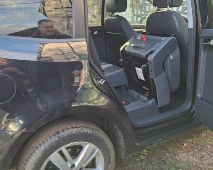 Чорний Фольксваген Туран, об'ємом двигуна 1.6 л та пробігом 222 тис. км за 12000 $, фото 9 на Automoto.ua