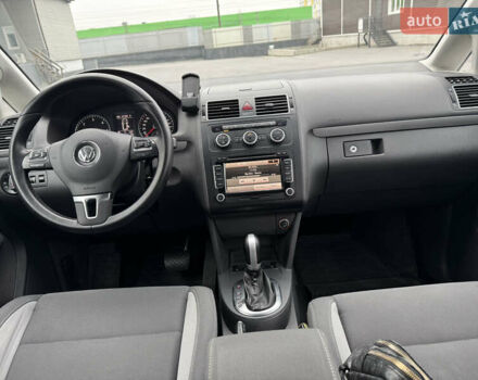 Чорний Фольксваген Туран, об'ємом двигуна 1.97 л та пробігом 243 тис. км за 12550 $, фото 22 на Automoto.ua