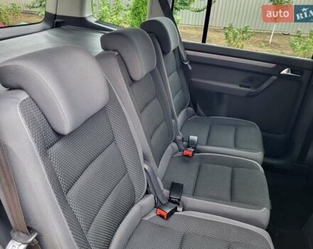 Черный Фольксваген Туран, объемом двигателя 1.6 л и пробегом 204 тыс. км за 11950 $, фото 76 на Automoto.ua