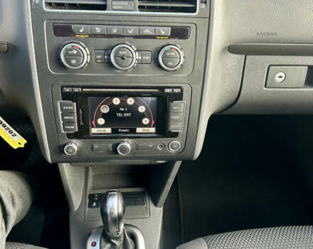 Черный Фольксваген Туран, объемом двигателя 1.6 л и пробегом 223 тыс. км за 11700 $, фото 19 на Automoto.ua