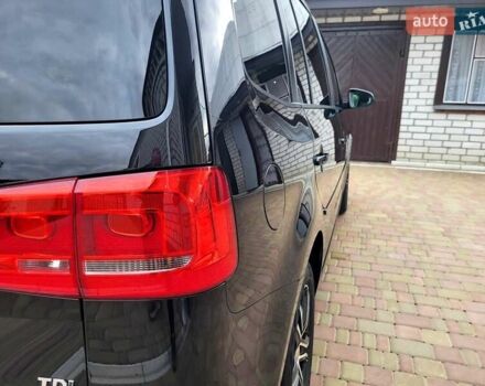 Черный Фольксваген Туран, объемом двигателя 1.6 л и пробегом 204 тыс. км за 11950 $, фото 37 на Automoto.ua