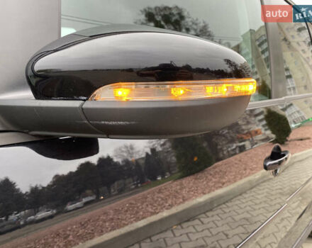 Чорний Фольксваген Туран, об'ємом двигуна 1.97 л та пробігом 265 тис. км за 10900 $, фото 48 на Automoto.ua