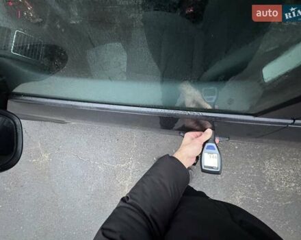 Чорний Фольксваген Туран, об'ємом двигуна 1.6 л та пробігом 231 тис. км за 11800 $, фото 81 на Automoto.ua