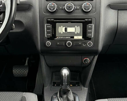 Черный Фольксваген Туран, объемом двигателя 1.6 л и пробегом 211 тыс. км за 11300 $, фото 49 на Automoto.ua