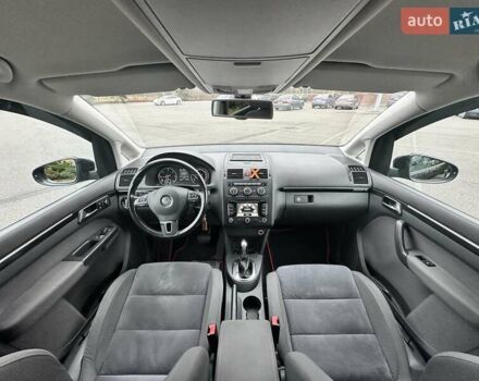 Черный Фольксваген Туран, объемом двигателя 2 л и пробегом 240 тыс. км за 11900 $, фото 24 на Automoto.ua