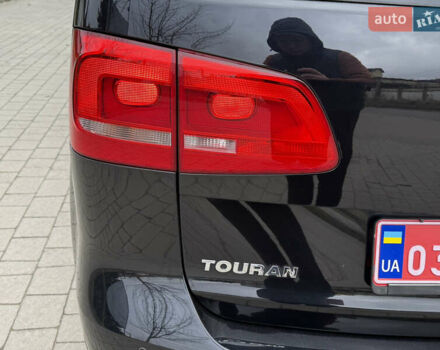 Черный Фольксваген Туран, объемом двигателя 1.6 л и пробегом 211 тыс. км за 11300 $, фото 36 на Automoto.ua
