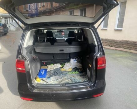 Черный Фольксваген Туран, объемом двигателя 1.6 л и пробегом 3 тыс. км за 9000 $, фото 1 на Automoto.ua