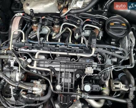 Черный Фольксваген Туран, объемом двигателя 1.6 л и пробегом 204 тыс. км за 11950 $, фото 92 на Automoto.ua