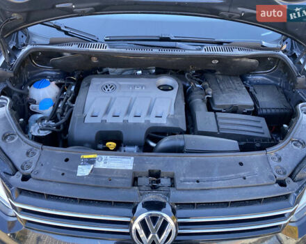 Черный Фольксваген Туран, объемом двигателя 1.97 л и пробегом 263 тыс. км за 10999 $, фото 32 на Automoto.ua