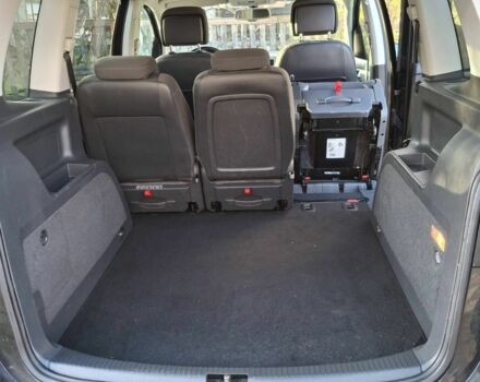 Чорний Фольксваген Туран, об'ємом двигуна 1.6 л та пробігом 222 тис. км за 12000 $, фото 6 на Automoto.ua