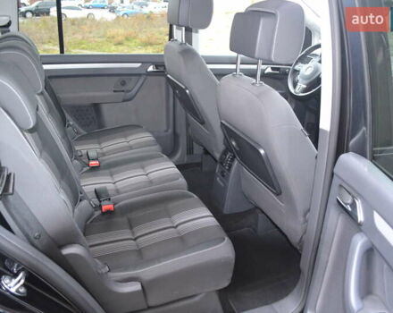 Черный Фольксваген Туран, объемом двигателя 2 л и пробегом 230 тыс. км за 14200 $, фото 19 на Automoto.ua