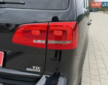 Черный Фольксваген Туран, объемом двигателя 1.6 л и пробегом 211 тыс. км за 11300 $, фото 35 на Automoto.ua