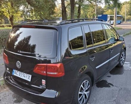 Черный Фольксваген Туран, объемом двигателя 1.6 л и пробегом 285 тыс. км за 10000 $, фото 5 на Automoto.ua